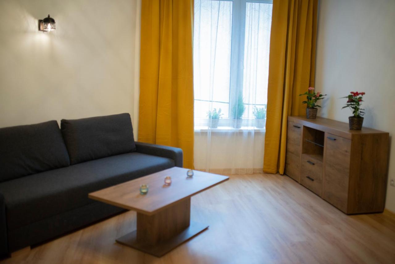 Wood Apartment Катовице Экстерьер фото